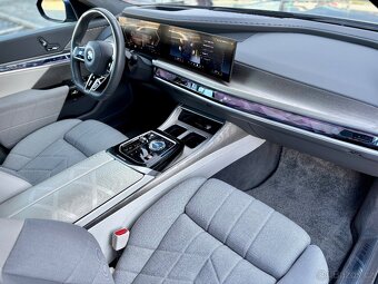 BMW Rad 7 Individual 740d mHEV xDrive V ZÁRUKE - 9