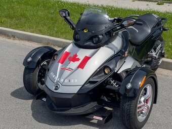 Can-Am Spyder RS - 9