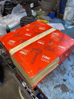 Kotouče na Volvo S40 - 9