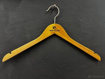 Dřevěná ramínka - 9