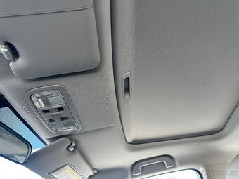 Honda Civic 1.8i automat - 9