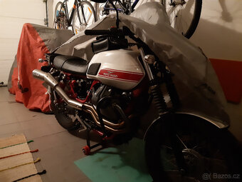 Moto Guzzi V7 II Stornello - 9