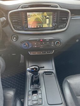 KIA SORENTO 4WD PLATINUM - odpočet DPH - 9