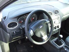 Prodám náhradní díly Ford Focus Mk2 kombi 1.6 16v 85kw - 9