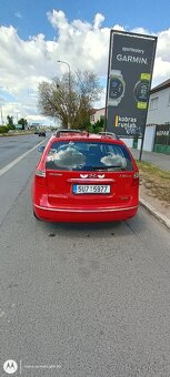 Hyundai i30 ,1.6 -85 kw 2009 STK platí 2026 - 9