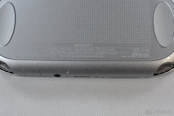 Sony PlayStation Vita Ice Silver Rare PCH-1000 OLED - 9