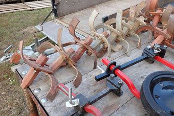 vari - rotační kypřič / rotavátor kopinatý+brzdící radlička - 9