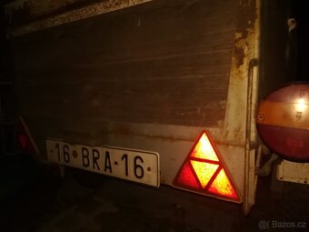 - REZERVACE - TRABANT 601 Kombi + přívěsný vozík - 9