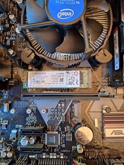 I6 9400f ram 16gb GTX 960 4G m2ssd 256gb +1TB ssd WD blue zd - 9