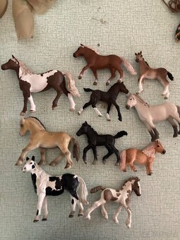 Schleich koně 70-80 Kč - 9