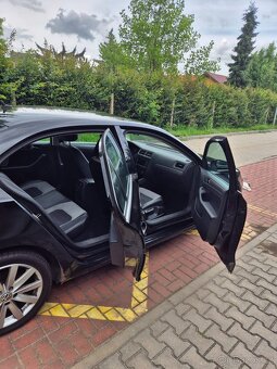 Volkswagen Jetta 2.0 TDI 103kW, Původ ČR - 9