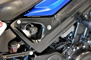 BMW F 800 R - 1.majitel, krásný stav, ABS + ESA - 9