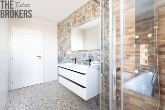 Prodej rodinného domu 172m2, pozemek 1036m2 - 9
