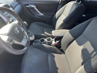 Toyota Verso 2,2 D-4D 110 KW r.v.2011 automat . - 9
