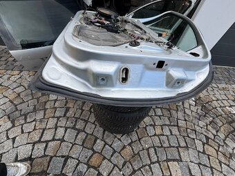 Škoda octavia 2- přední levé dveře - 9