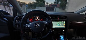 VW Golf VII, 1.6 TDI BlueMotion, 77 kW, Highline, plná výbav - 9