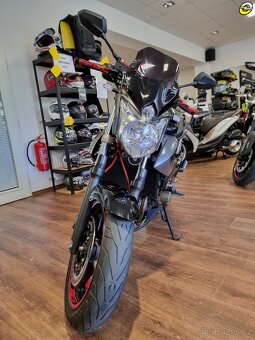Yamaha XJ6 - 9