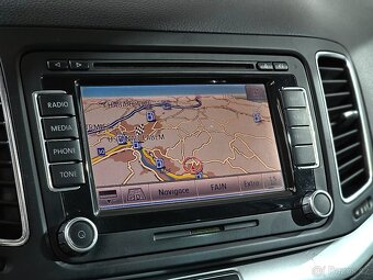 Volkswagen Sharan, 2.0 TDI 130kW DSG 7 míst - 9