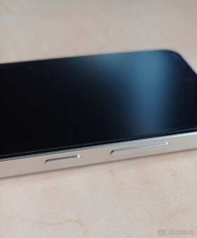 Samsung S24, málo používaný - 9