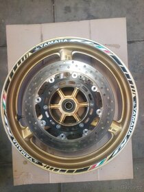 Yamaha R1 02-03 - 9