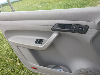 Volkswagen Caddy - 9