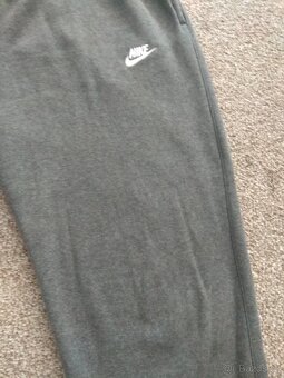 Nové pánské bavlněné tepláky NIKE - L - 9