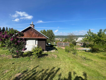 Krásná Chata u lesa na vlastním pozemku. 437m2 v Hronově - 9