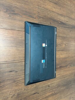 Asus ZenBook Duo 14 UX482EAR - 9