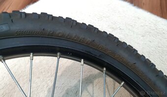Dětské kolo 16" Specialized + výbava - 9