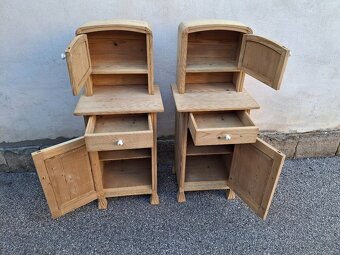 KRÁSNÉ STAROŽITNÉ NOČNÍ STOLKY PO RESTAUROVÁNÍ - 9