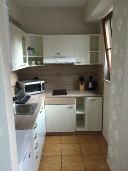 Prodej apartmánu 1+1, Jáchymov - K Lanovce 1048 - 9