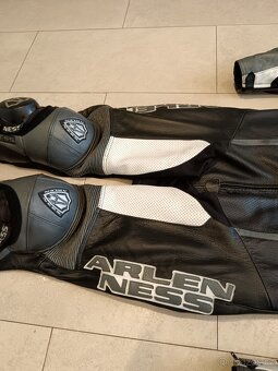 Arlen Ness DNA-Pánská(Dámská) kožená moto kombinéza - 9