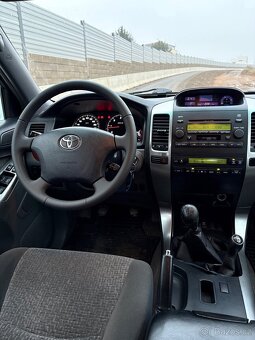 Prodám Toyota Land Cruiser 120 3.0D-4D - 9