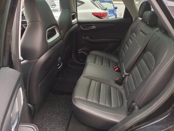 MG EHS PHEV Luxury 1.5 190kW AUT. 77tkm Panorama kam 360° - 9