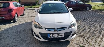 Prodám Opel Astra J 2014 - 9
