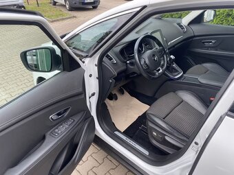 Renault Grand Scenic ENERGY TCe 140 INTENS 04/2018 - 9