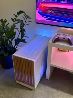 Herní PC v minimalistickém designu/Ryzen 7 9700X/ RX 9070 XT - 9