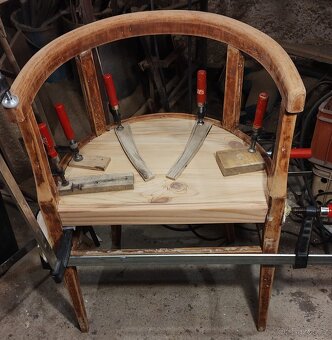 Celodřevěná židle - 9