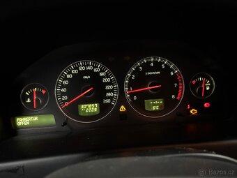 Prodám Volvo S60 2.4 Benzin/CNG - 9