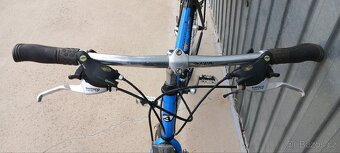 Author Horizon, vel. rámu 22" - 9