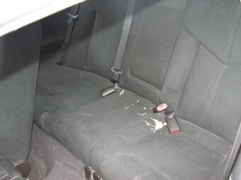 Alfa Romeo GT 1.9 JTD - 9