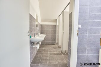 Pronájem kancelářských prostor 33 m2 areál Stará Pošta, Rajh - 9