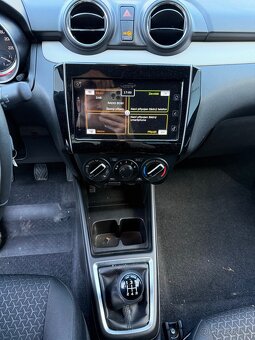 Suzuki Swift 1.2 MILD HYBRID ALLGRIP 4X4 - 9