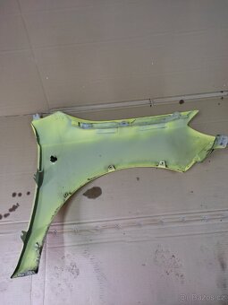 Blatník Fabia 2, Roomster předfacelift - 9