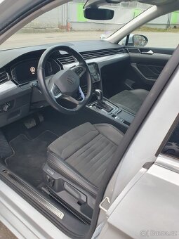 VW PASSAT B8 GTE 1.4 TSI HYBRIDE 218 KONÍ DSG  ROK  2021 - 9