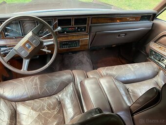 Lincoln Town Car kabriolet - 9