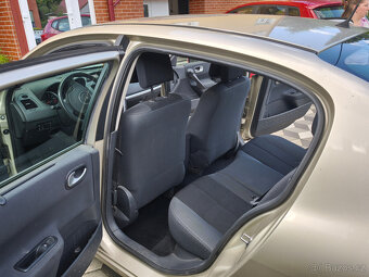 Prodám béžový Renault Megane 2 RV 2009 N95 Man 143 tkm - 9