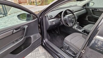 VW PASSAT B7 2.0 TDI 130KW.NAVI.XENONY.TEMPOMAT.TAŽNÉ.ALU 18 - 9