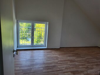 Pronájem bytu 2+kk 60m2 Praha 22 Uhříněves - 9