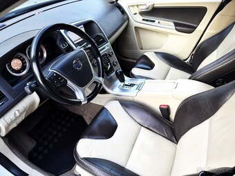 VOLVO XC60 2.4D4 AWD BIXENON,KŮŽE,PANORAMA,KAMERA, - 9